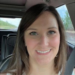 Meet your Posher, Toni